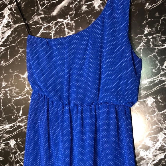 Ladies Dress - Picture 4 of 4